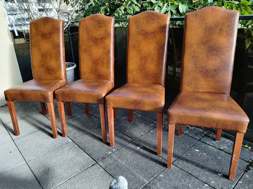 Stühle: 4 Lederstühle mit Design und Style – Gebraucht aus Balzers von legolas74