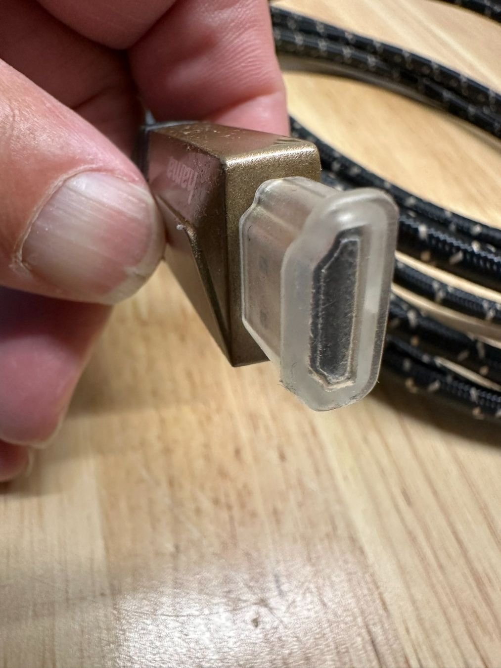 Câbles: HDMI Cable 5m. Neuwertig – D'occasion à Gossau ZH par kinderbuchverlag 1