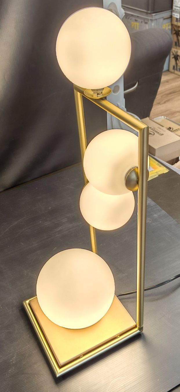 Lampade: Tischlampe Miloox Sforzin – Usato da Basel venduto da bk_brockibasel 2