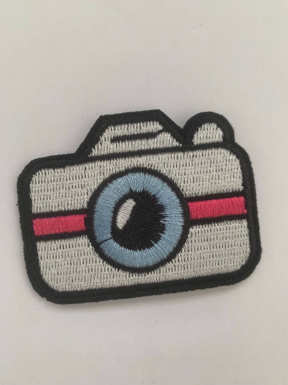 Toppe: Kamera Patch, Badge, Bügelbild – Nuovo e nell'imballaggio originale da Ostermundigen venduto da Mcone