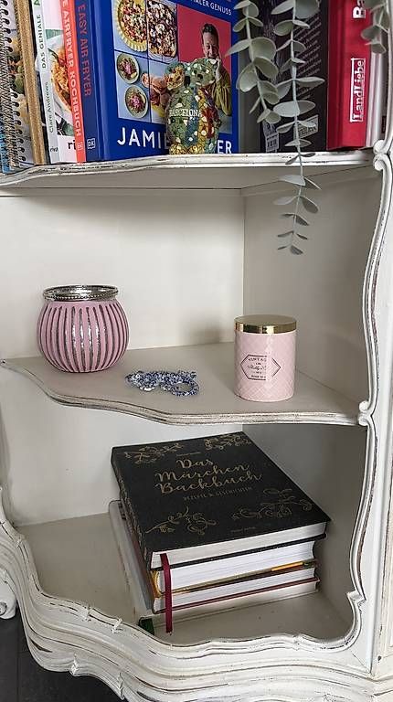 Armoires: Wunderschönes Eckmöbel im Shabby chic Stil – D'occasion à Frick par TheBurningHeart 4