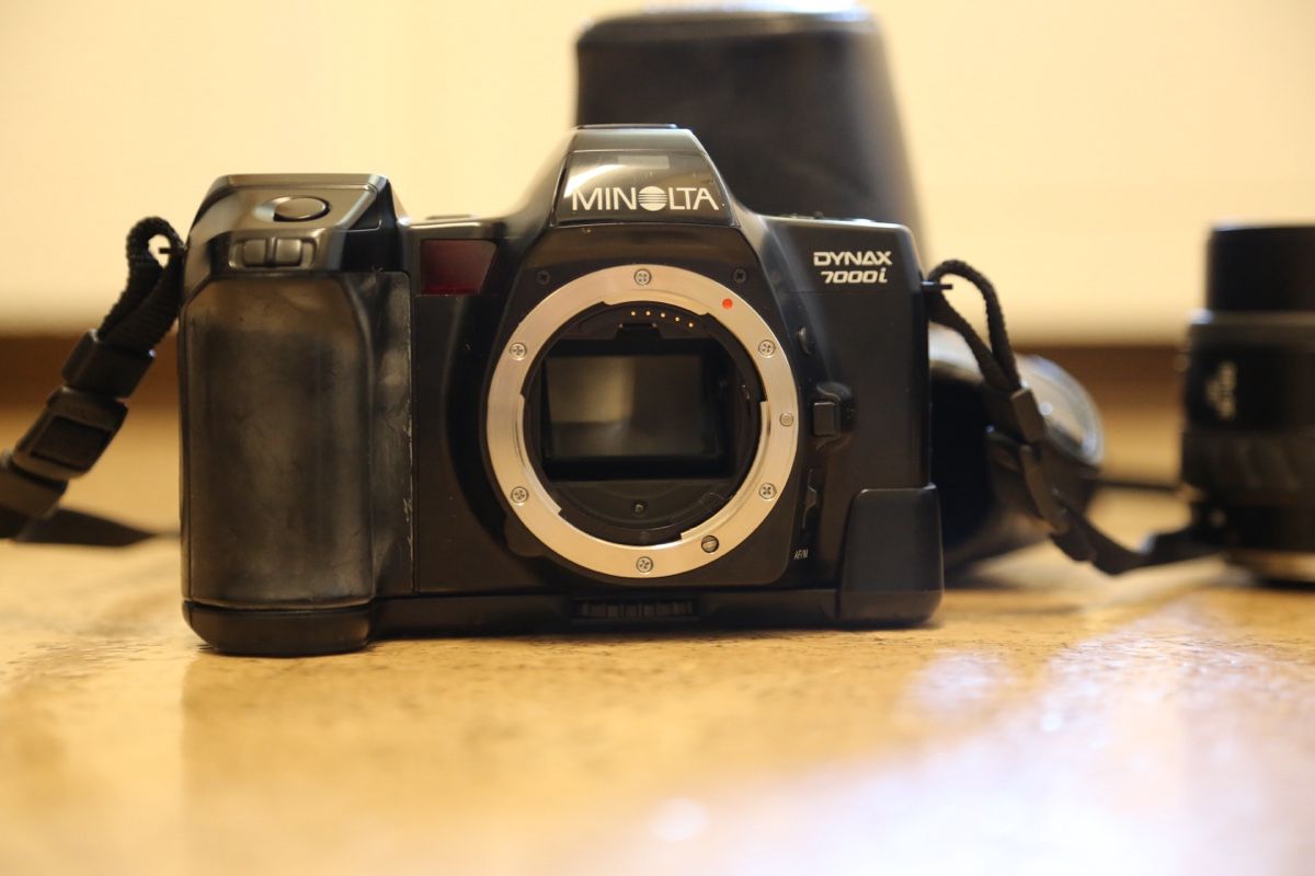 Minolta Fotocamera:     Minolta Dynax 7000i + Blitz + 2 Objektive – Usato da Wädenswil venduto da dai_2bcv 1