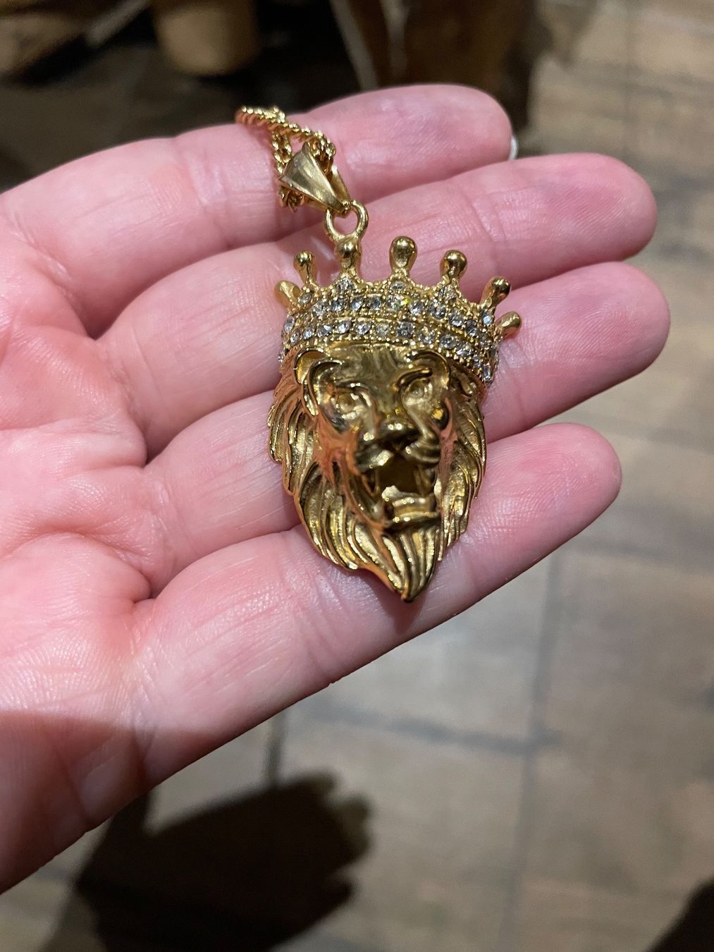 Catenine: Lion head necklace – Nuovo e nell'imballaggio originale da Aarburg venduto da StavFashion