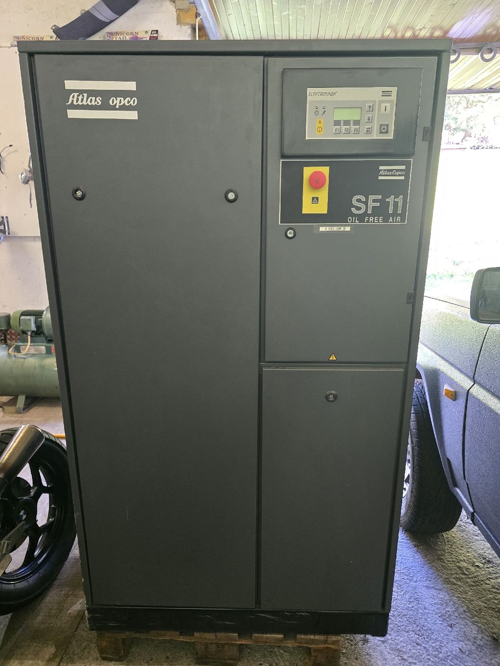 Atlas Copco Compressori: Atlas Copco SF11 – Difettoso da Biel/Bienne venduto da Mobile-Smart