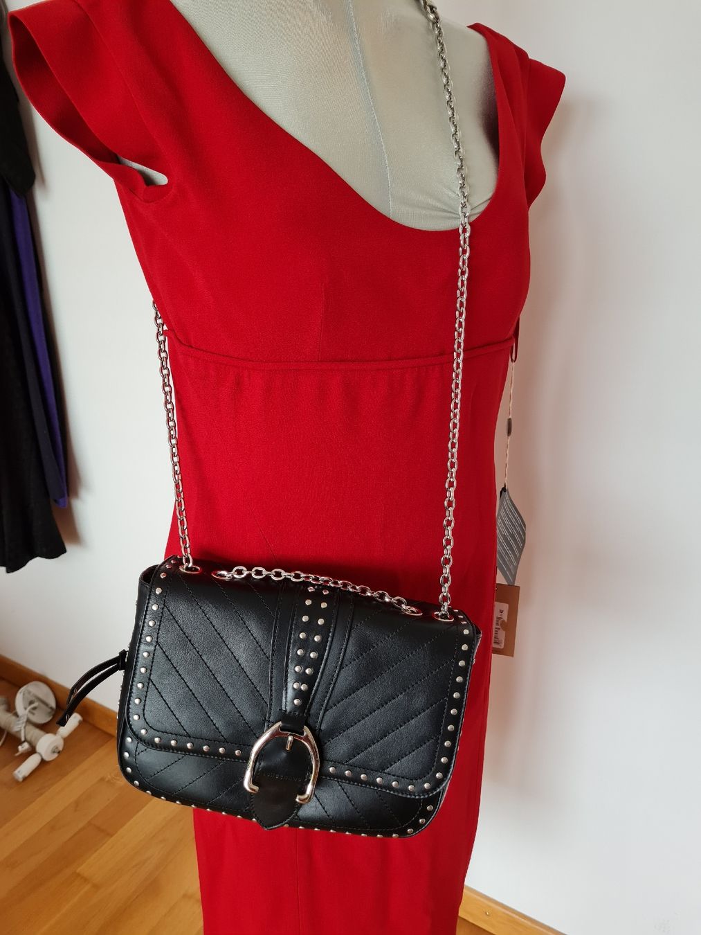 Longchamp Sacs femmes: Sac Longchamp amazone cuir noir – D'occasion à Payerne par wardi11 6
