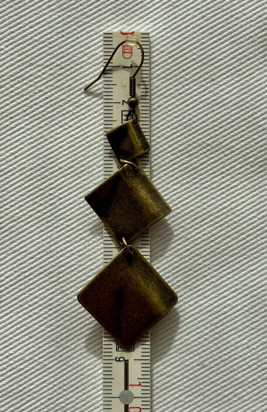 Ohrringe & -stecker: 🤍 Ohrringe / Ohrschmuck / Modeschmuck, messingfarben 🤍 – Gebraucht aus Geroldswil von 2nd-Chance 3