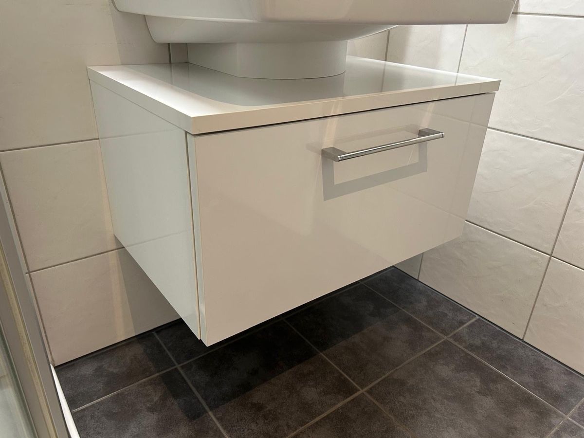 Laufen Mobili per bagno: Bademöbel LAUFEN PRO von Schärer Beck – Usato da Cham venduto da Lanza08