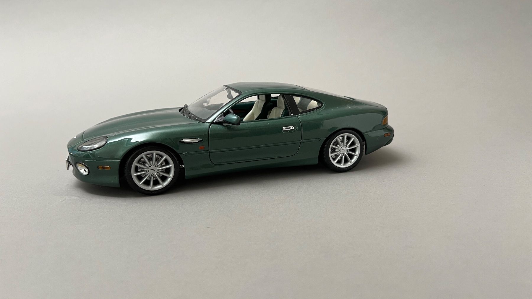 Aston Martin Modellini d'auto: ASTON MARTIN- VINTAGE AUTO MODELL DB7 – Usato da Basel venduto da herr_majesty 2