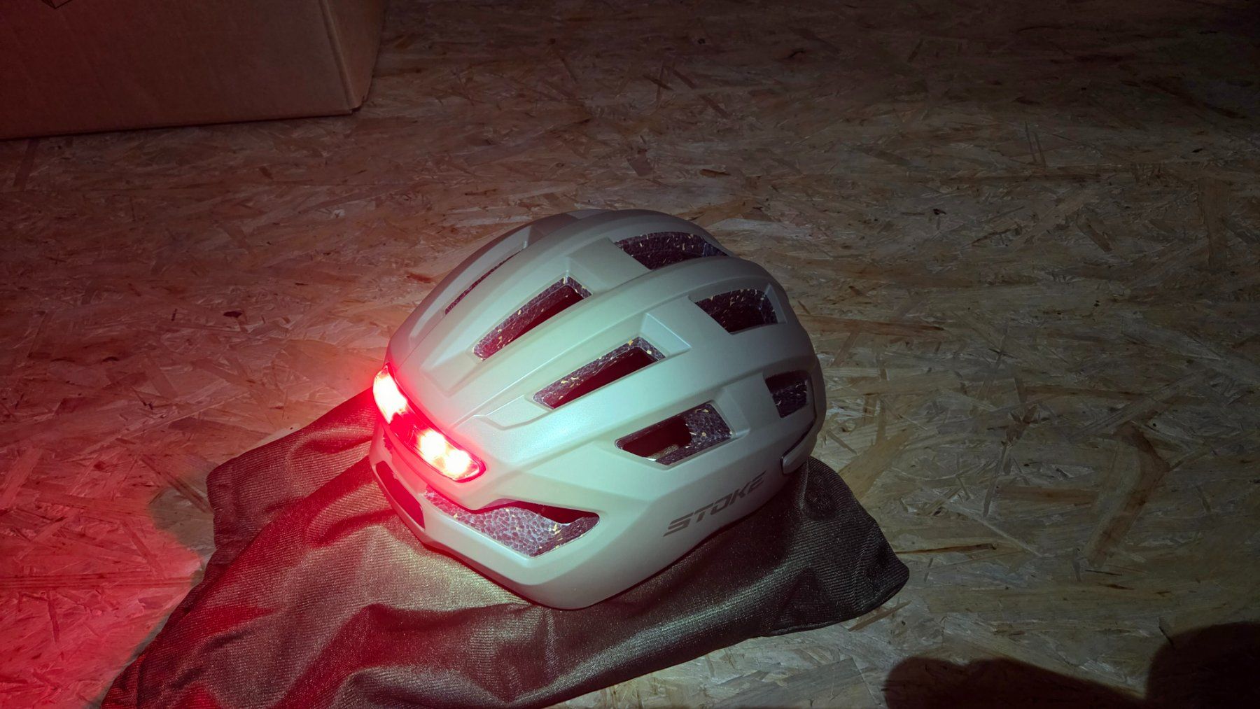 Caschi: Velohelm RD18 CORK LED – Nuovo e nell'imballaggio originale da Glis venduto da jambie01 2