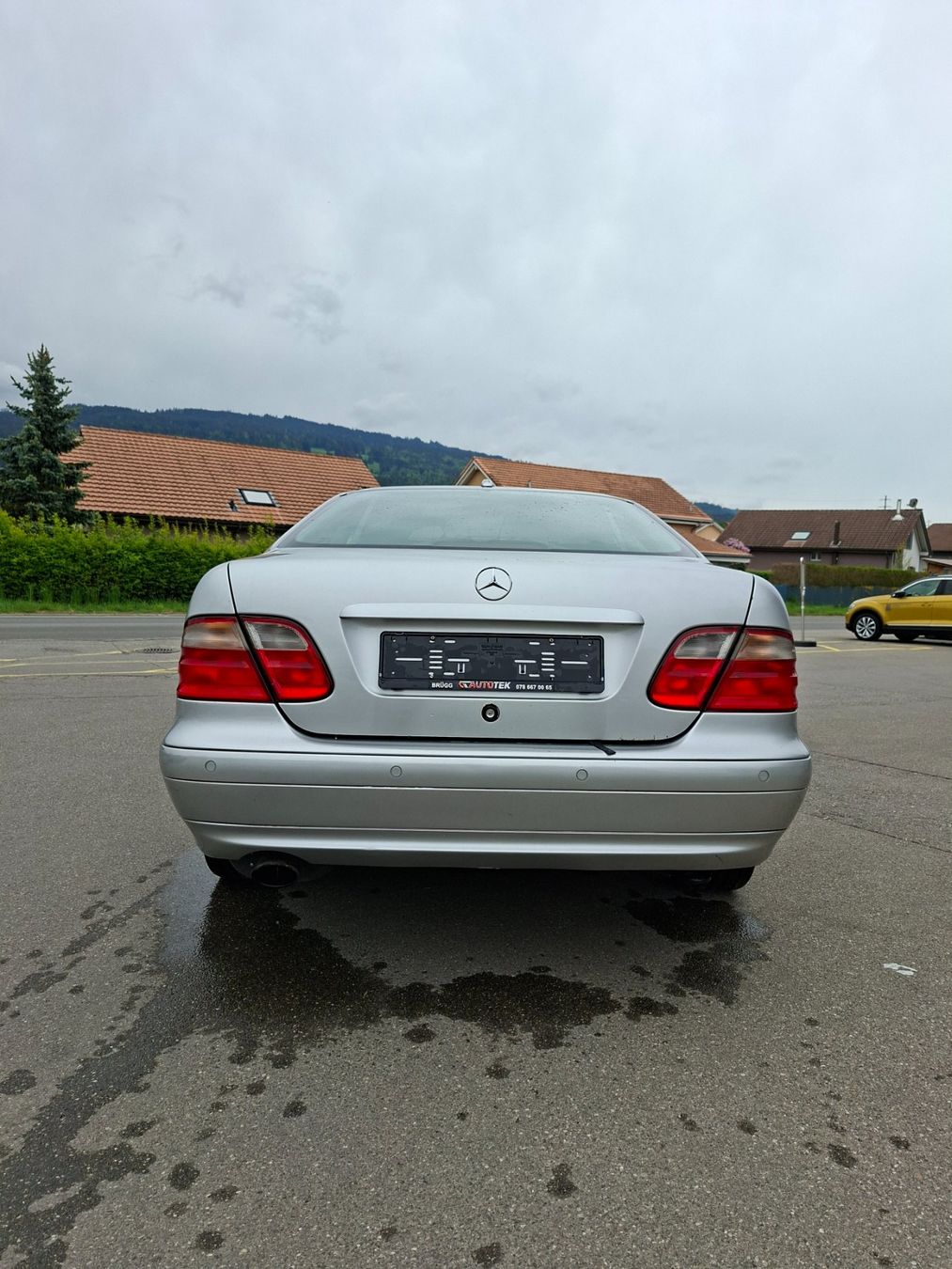 Mercedes-Benz Automobili: Mercedes CLK 320 – Usato da La Tour-de-Trême venduto da evapetreanu 5