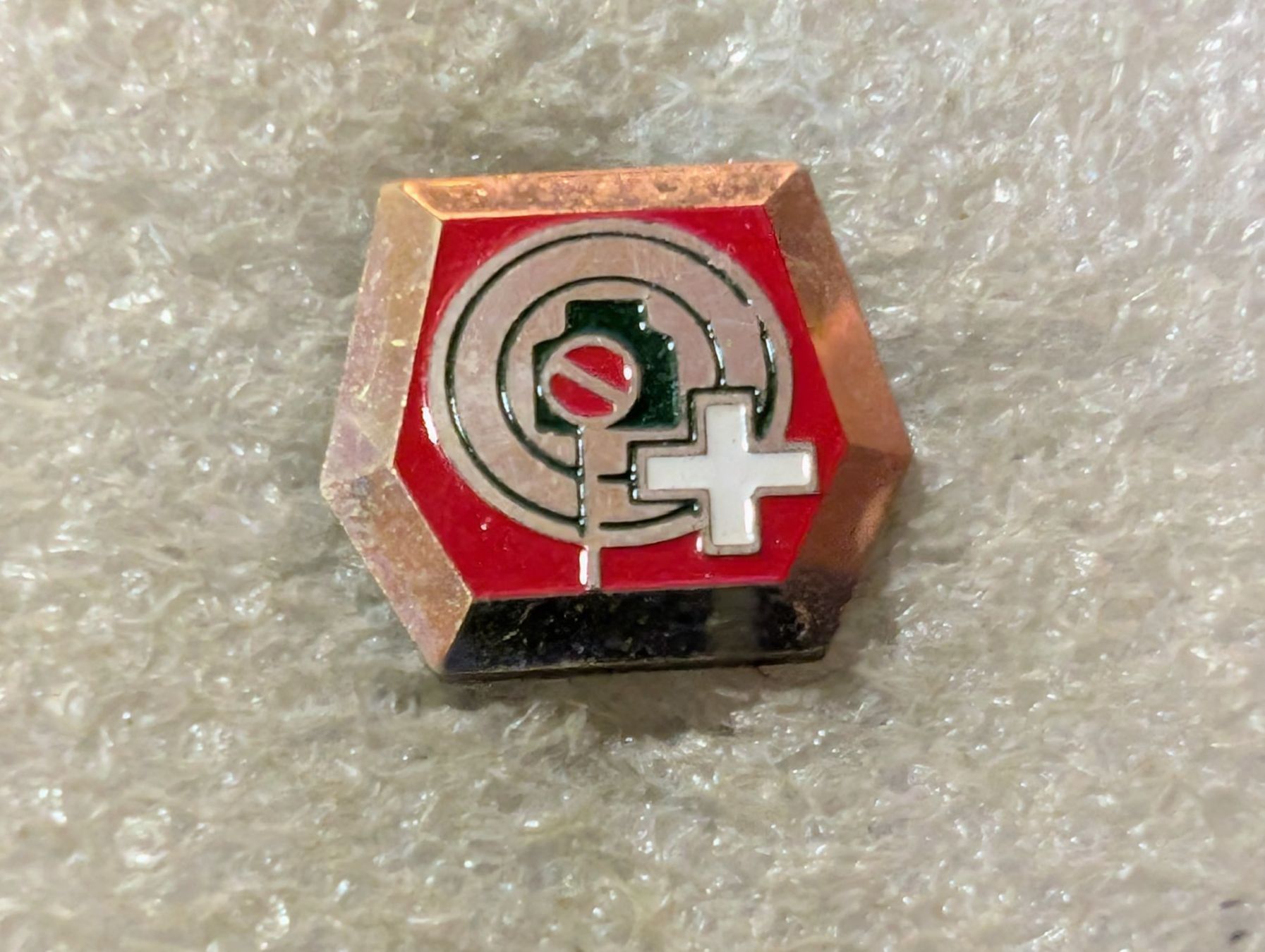 Placchette & Badge: Anstecknadel 185: – Usato da Oppligen venduto da Pin-Fall-Shop