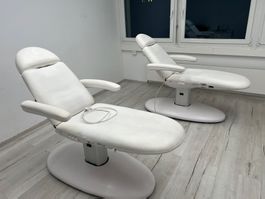 Elektrischer Kosmetikstuhl MIMERA elektrisch verstellbar