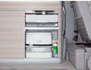 VW Véhicules de camping: Porta Potti Set – Neuf avec emballage d'origine à Cham par AMAG_RETAIL_ZUG