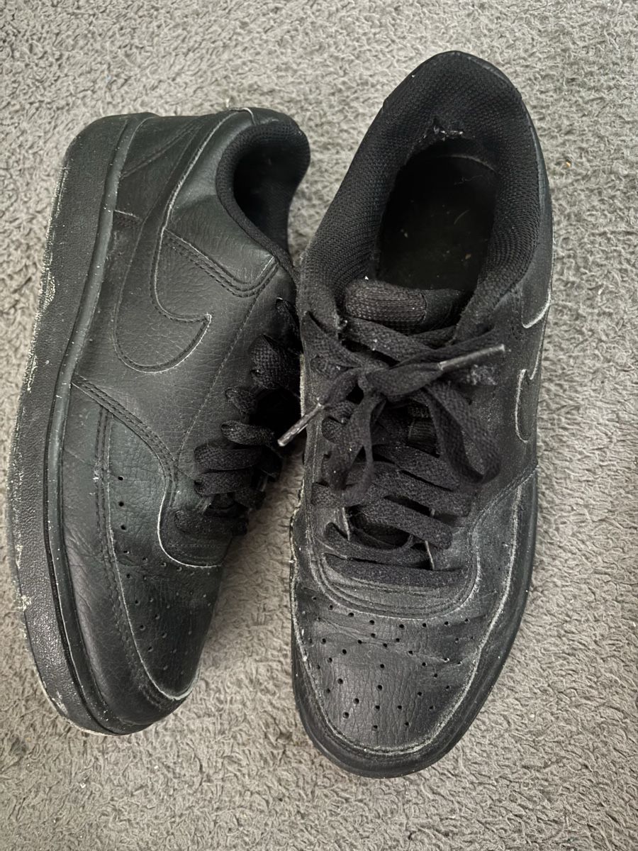 Nike Scarpe da uomo: Schwarze Nike – Usato da Zürich venduto da infoDSSWISS 1