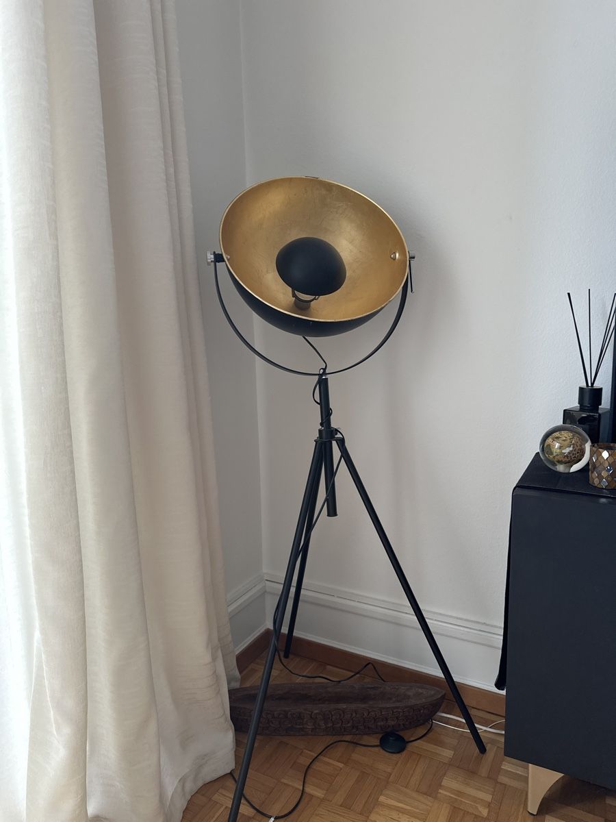 Lampade: Modern Gold Leaf Floor Lamp – Usato da Zürich venduto da Souljunic 1