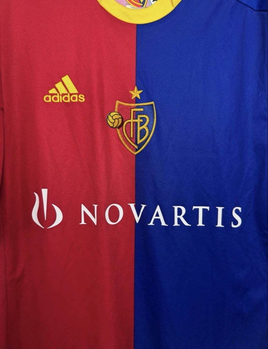 FC Basel Leibchen & Hosen: Fc Basel 2012/13 signiertes Trikot – Gebraucht aus Allschwil von lor_6cgq 2