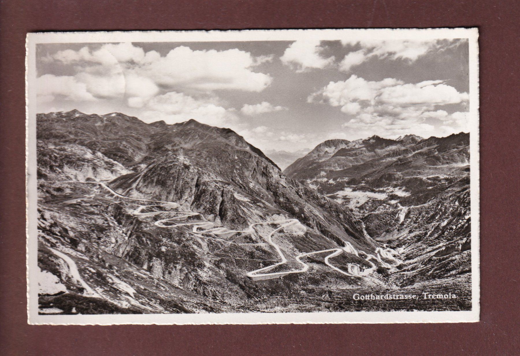 Cartoline postali: Gotthardstrasse - VAL TREMOLA - 1949 – Usato da Pully venduto da nicecards