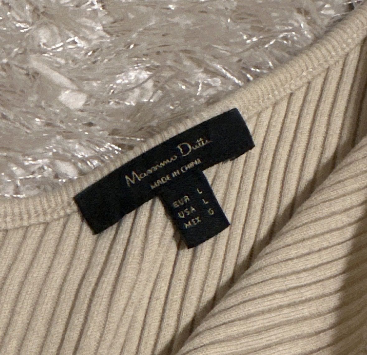 Massimo Dutti Kleiderpakete: 2 Massimo Dutti Tops – Gebraucht aus Uitikon Waldegg von Amour_Zurich 1