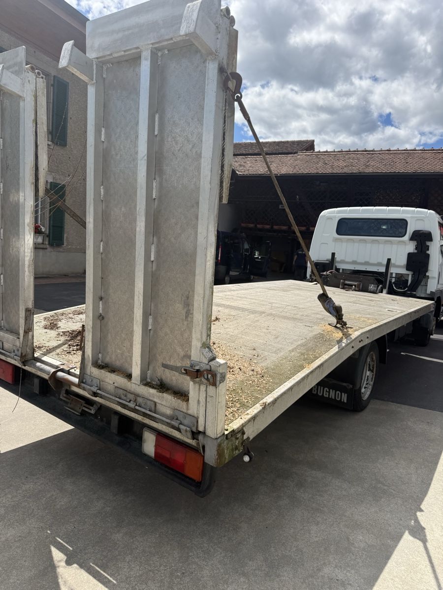 Mitsubishi Veicoli commerciali: Mitsubishi canter dépanneuse – Usato da St-Aubin-Sauges venduto da sho_z9vr 7