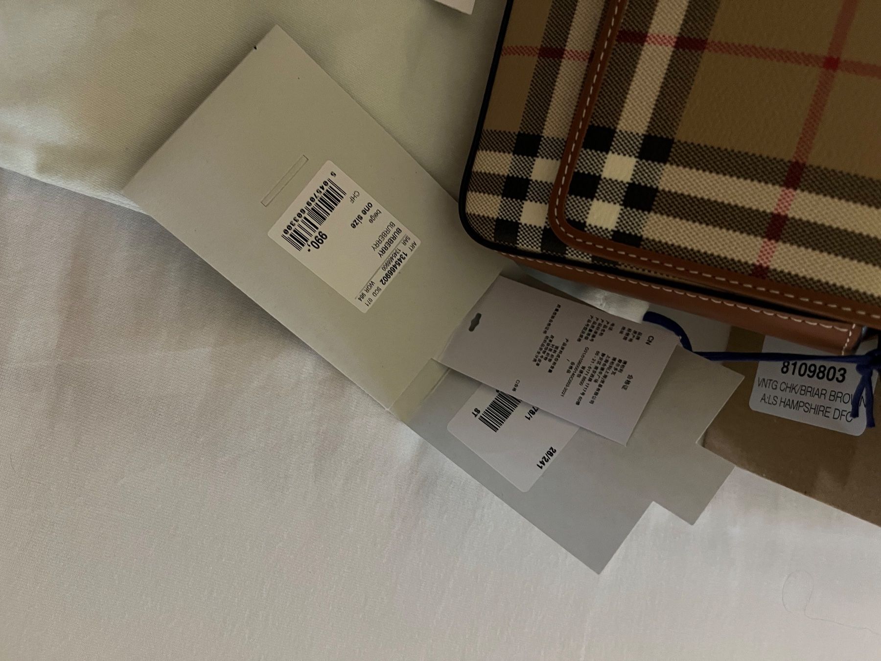 Burberry Taschen für Damen: Burberry Tasche – Neu und originalverpackt aus Metzerlen von DG71 2