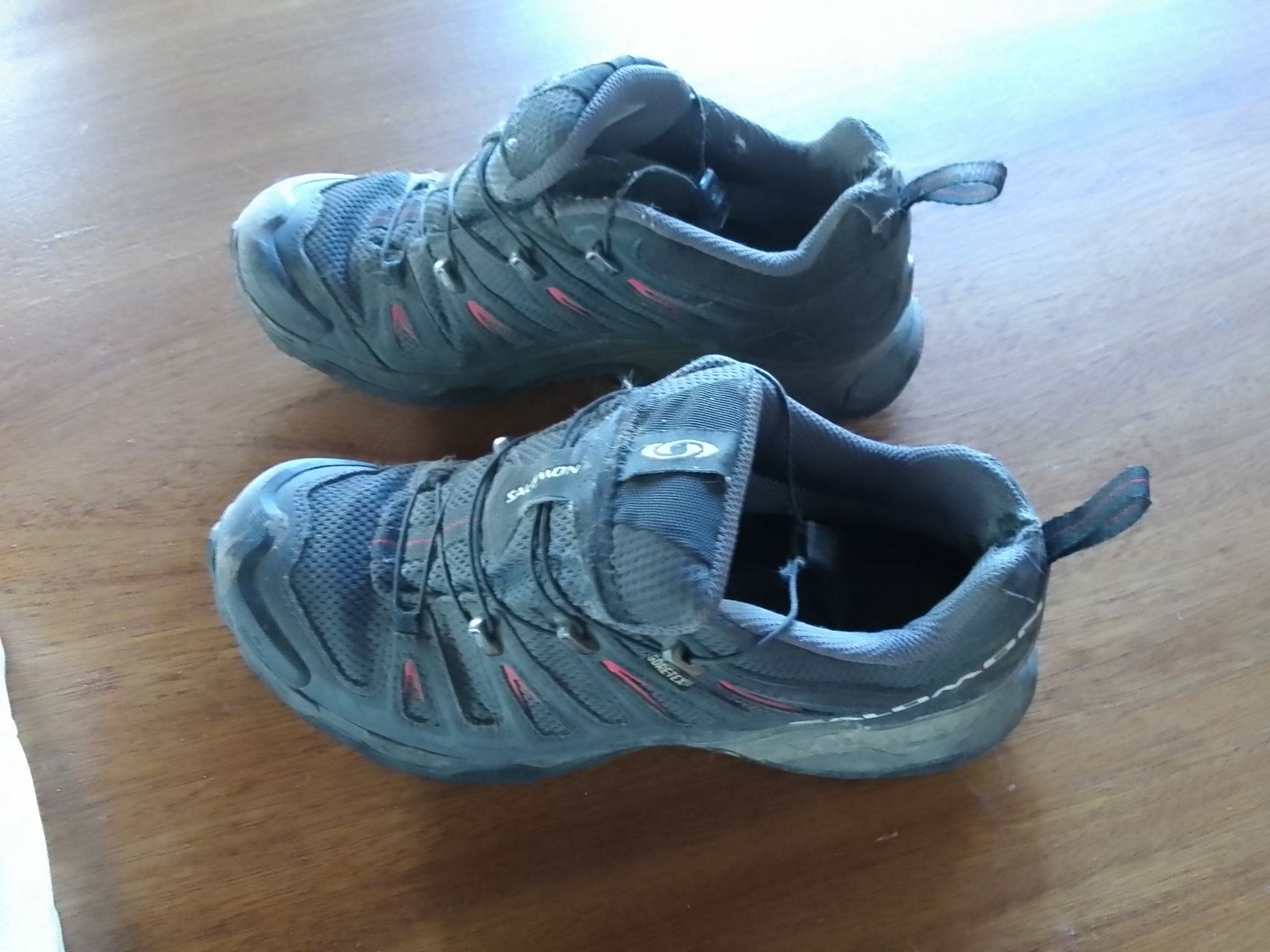 Scarpe da uomo: 3 Paar Schuhe Grösse 38 – Usato da Ebmatingen venduto da swiss.canadian 4