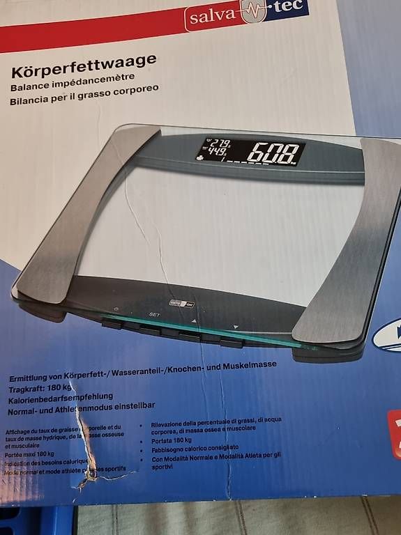 Attrezzature mediche: Körper Fett Wagge – Nuovo e nell'imballaggio originale da Möhlin venduto da mob_mss6