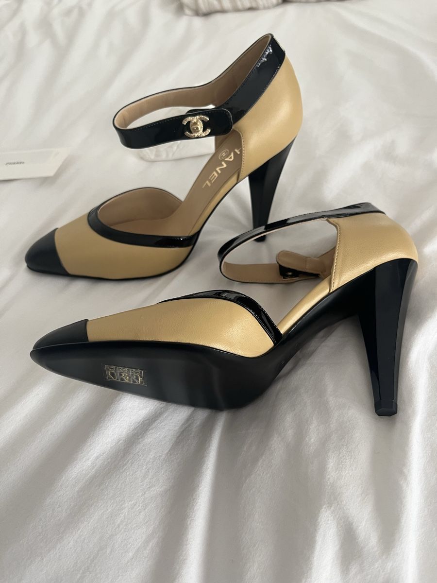 Chanel Scarpe da donna: CHANEL Pumps beige/black size 39 new condition – Nuovo e nell'imballaggio originale da Zürich venduto da ace_7yvh 1