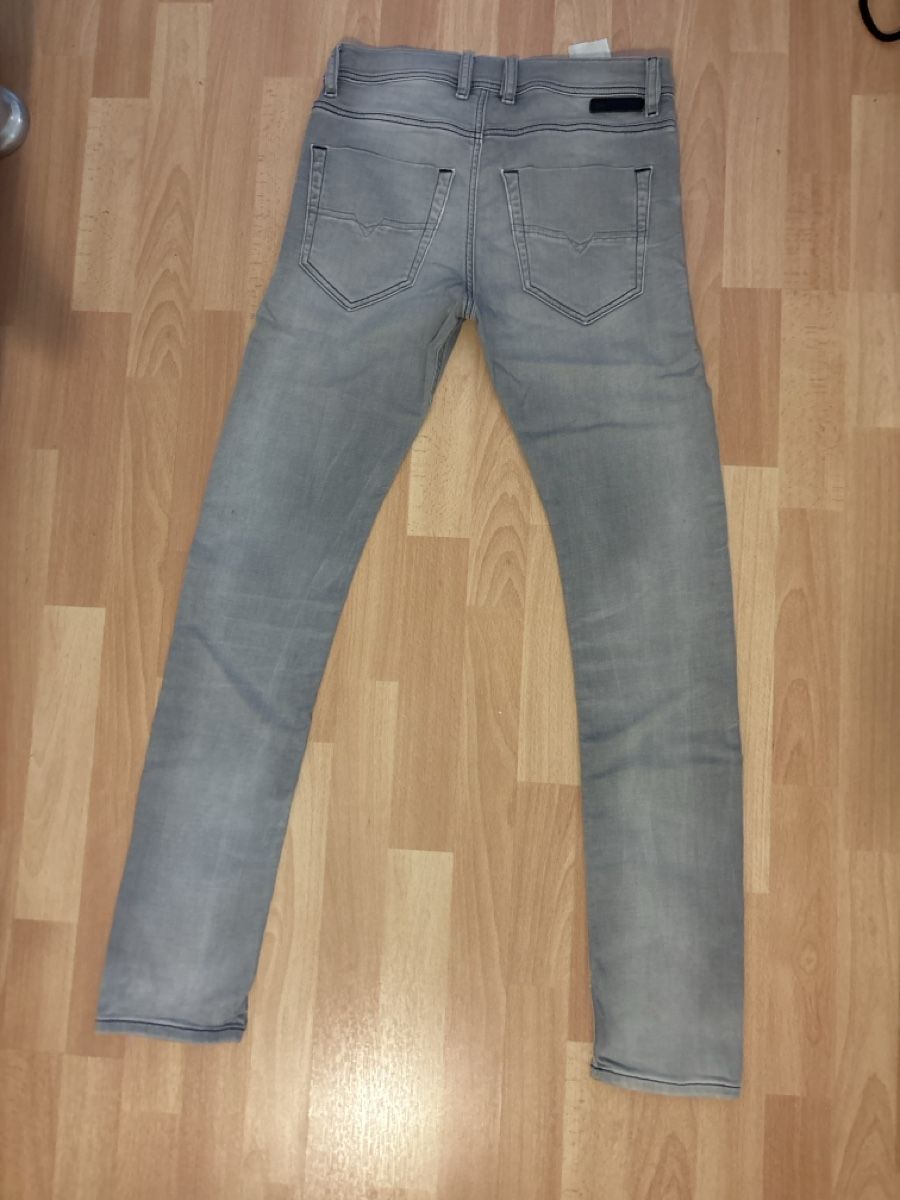 Diesel Jeans: Men's Grey Jeans Size W30 L32 new – D'occasion à Oberwil BL par ian_b5dz 1