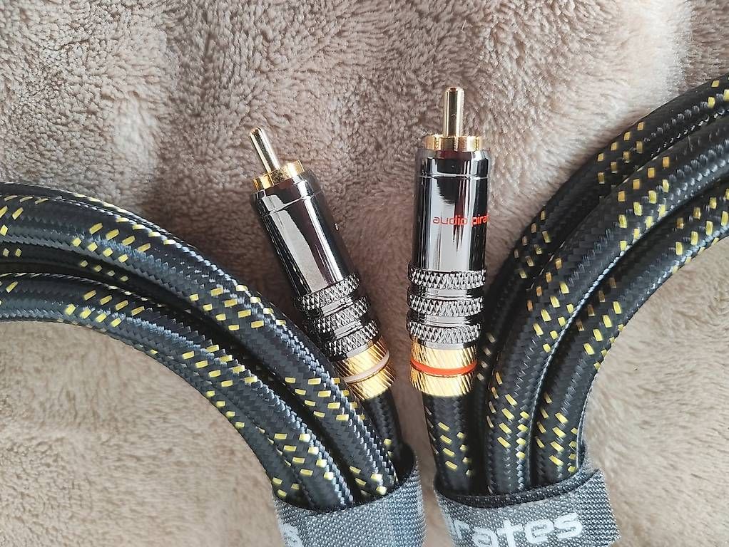 Cavi: 2m audio pirates Cinch Kabel Ultima Kappa – Nuovo e nell'imballaggio originale da St.Gallen venduto da becks0815 2