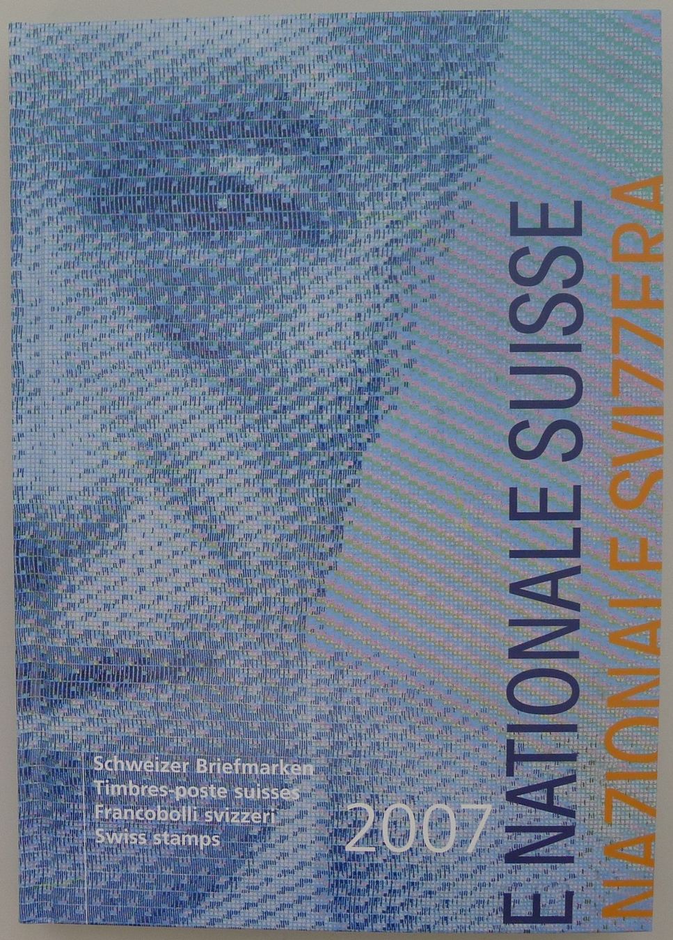 Tutti i francobolli: 2007: Jahresbuch mit Ersttags-Halbmond-Stempeln. – Usato da Sursee venduto da Luzernerraute