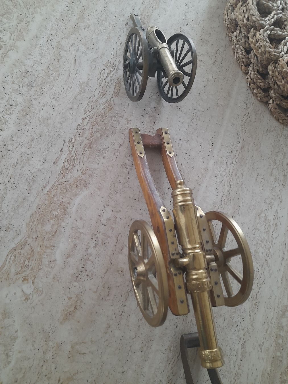 Tutte le decorazioni: Kanone – Usato da Glattbrugg venduto da B_B 3