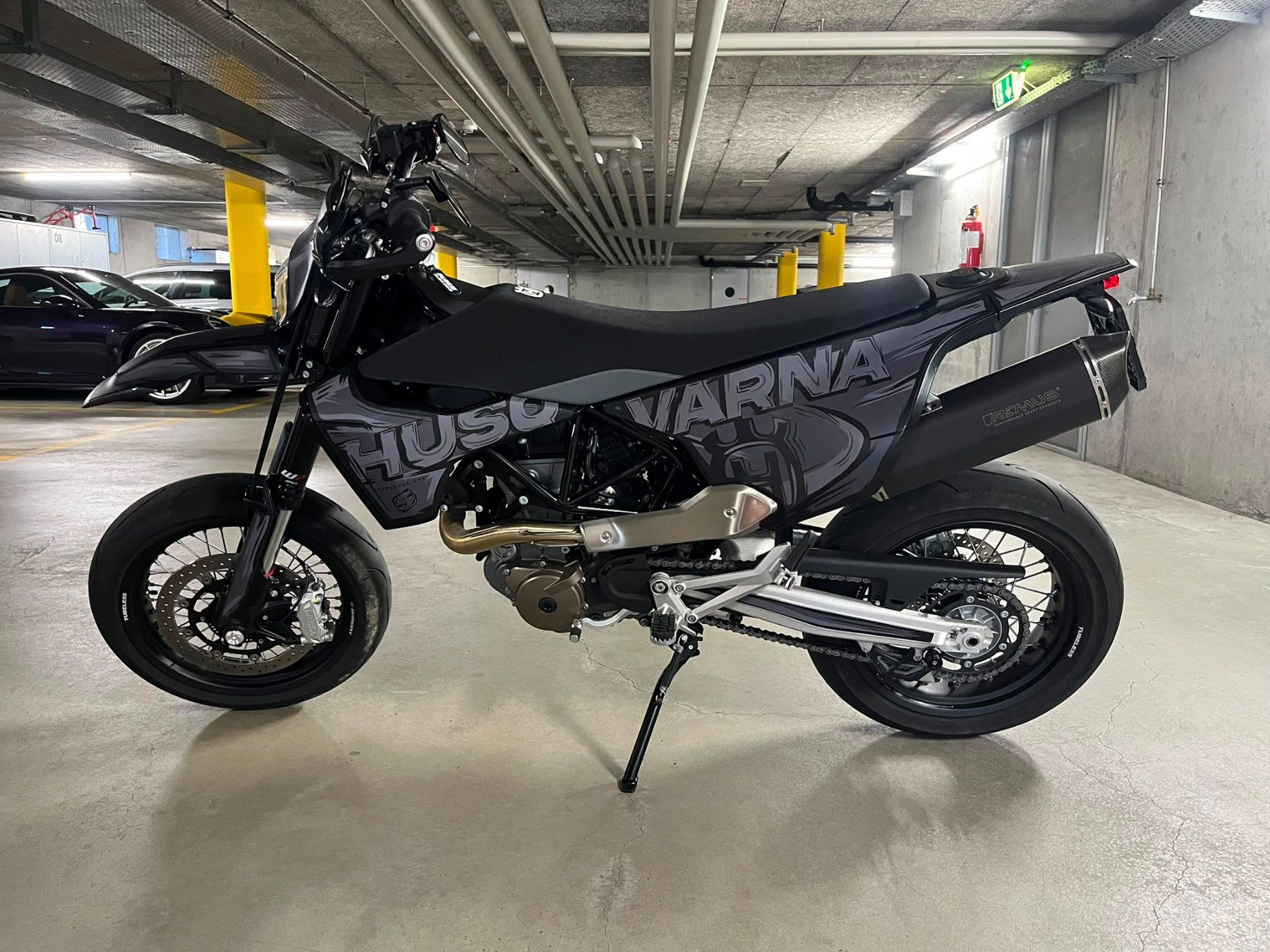 Husqvarna Strasse: Husqvarna 701 Supermoto – Neu (gemäss Beschreibung) aus Fällanden von Krisch187 6