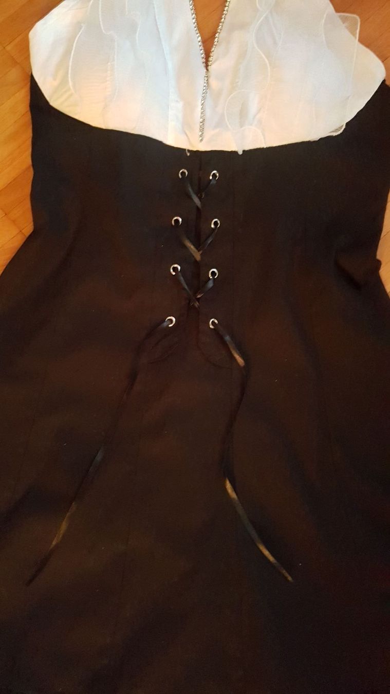 Kleider: Schwarz-weisses Neckholder-Kleid – Neu (gemäss Beschreibung) aus Oberengstringen von Sheera7 2