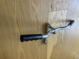 Lenker mit Vorbau und Griffen
