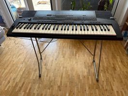Clavier Yamaha PSR-410 parfait pour débutants et confirmés