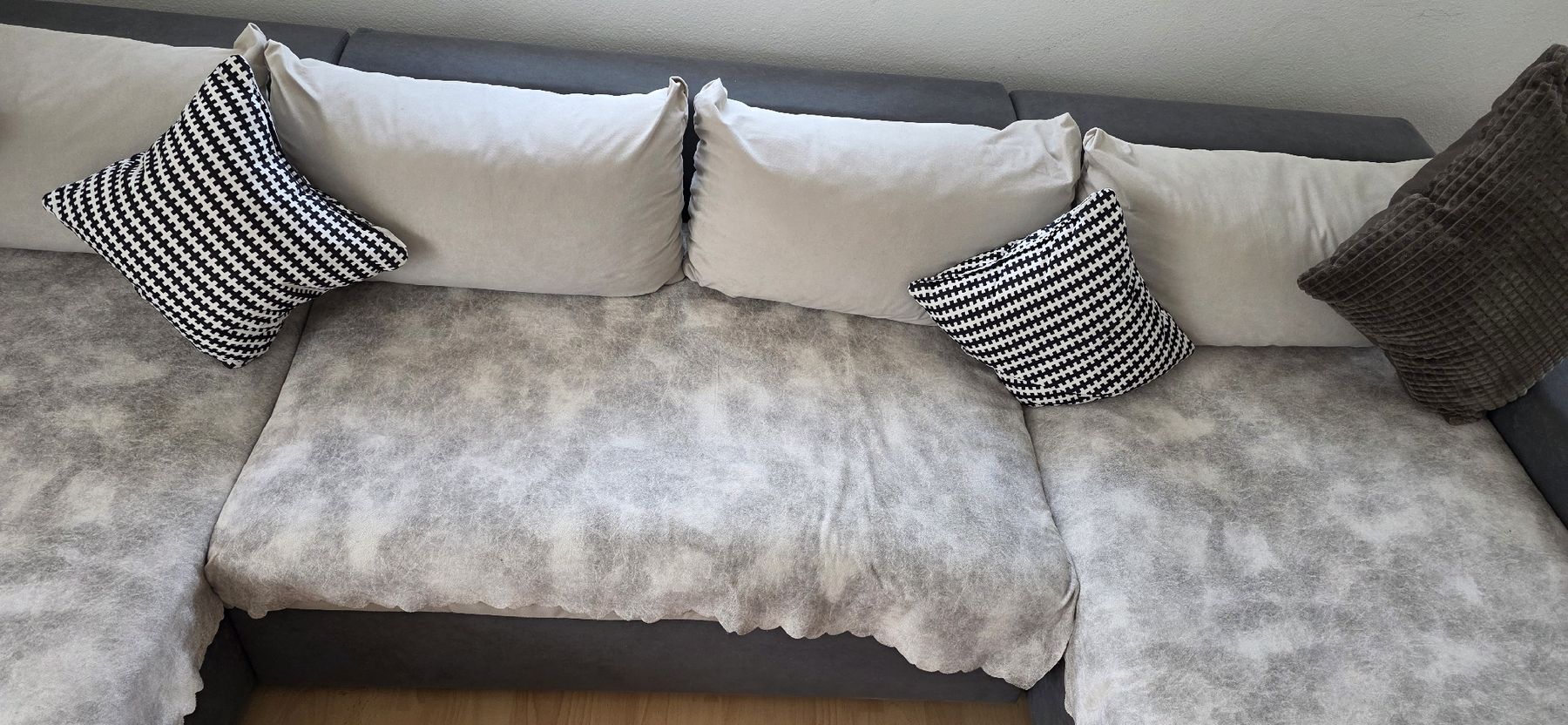 Sofas: Großes U-Sofa mit Schlaffunktion  – D'occasion à Rorschach par ahm_nes8 2