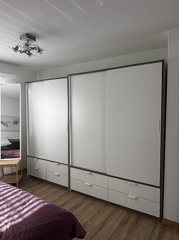 Schränke: Schrank  – Gebraucht aus Basel von ila_8l6p