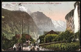 Lauterbrunnen, Strassenpartie mit Staubb