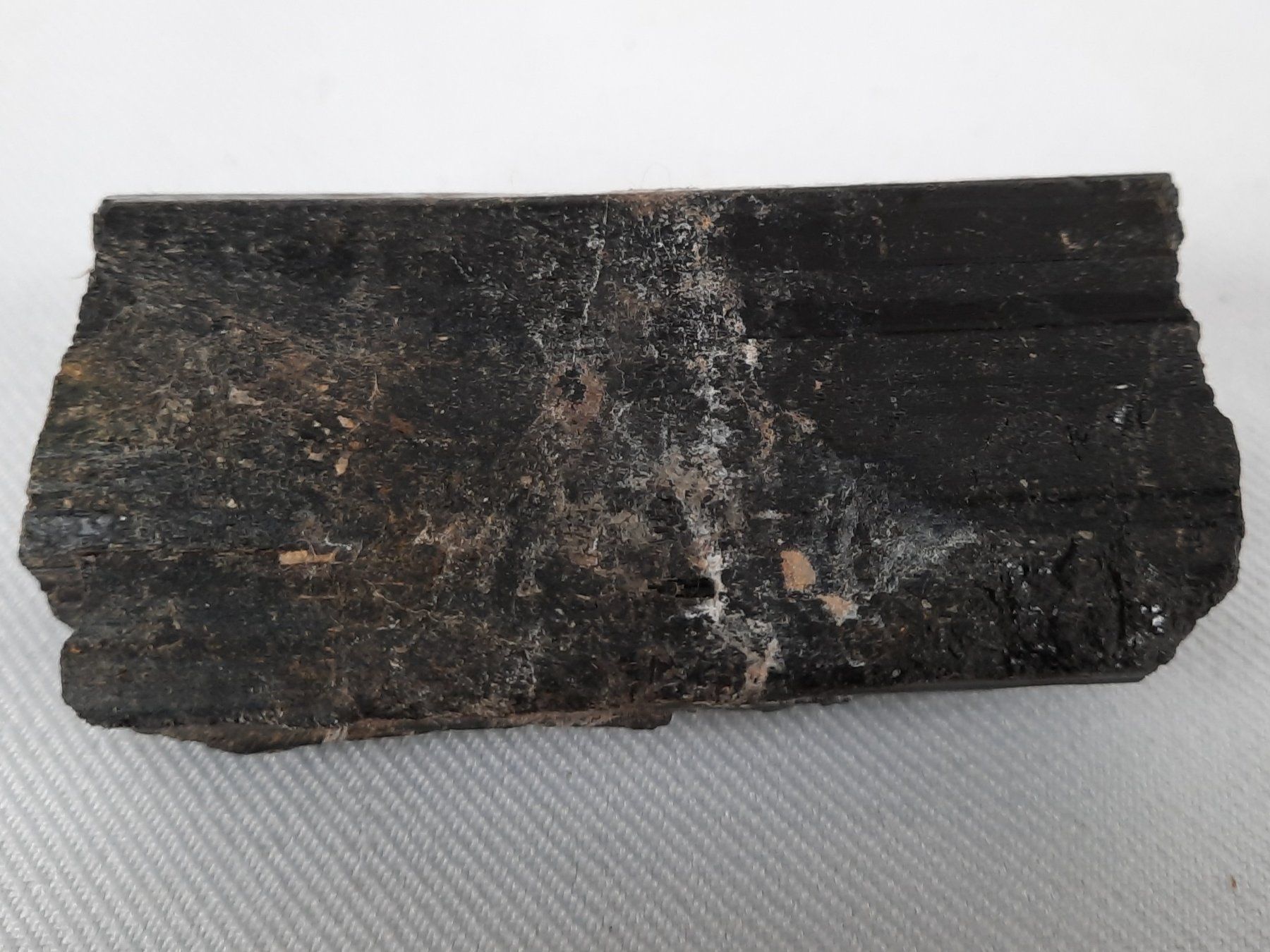 Minerali & Pietre curative: Schwarzer Turmalin Schörl Roh – Usato da Beinwil am See venduto da Restwert_Beinwil 3