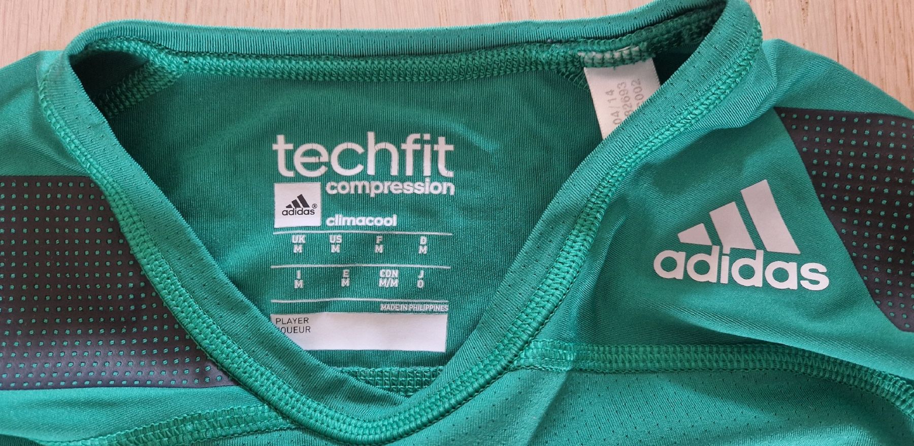 Adidas T-Shirts: Adidas TECHFIT Longsleeve Compressipn – Neu (gemäss Beschreibung) aus Gasel von Waverider 1