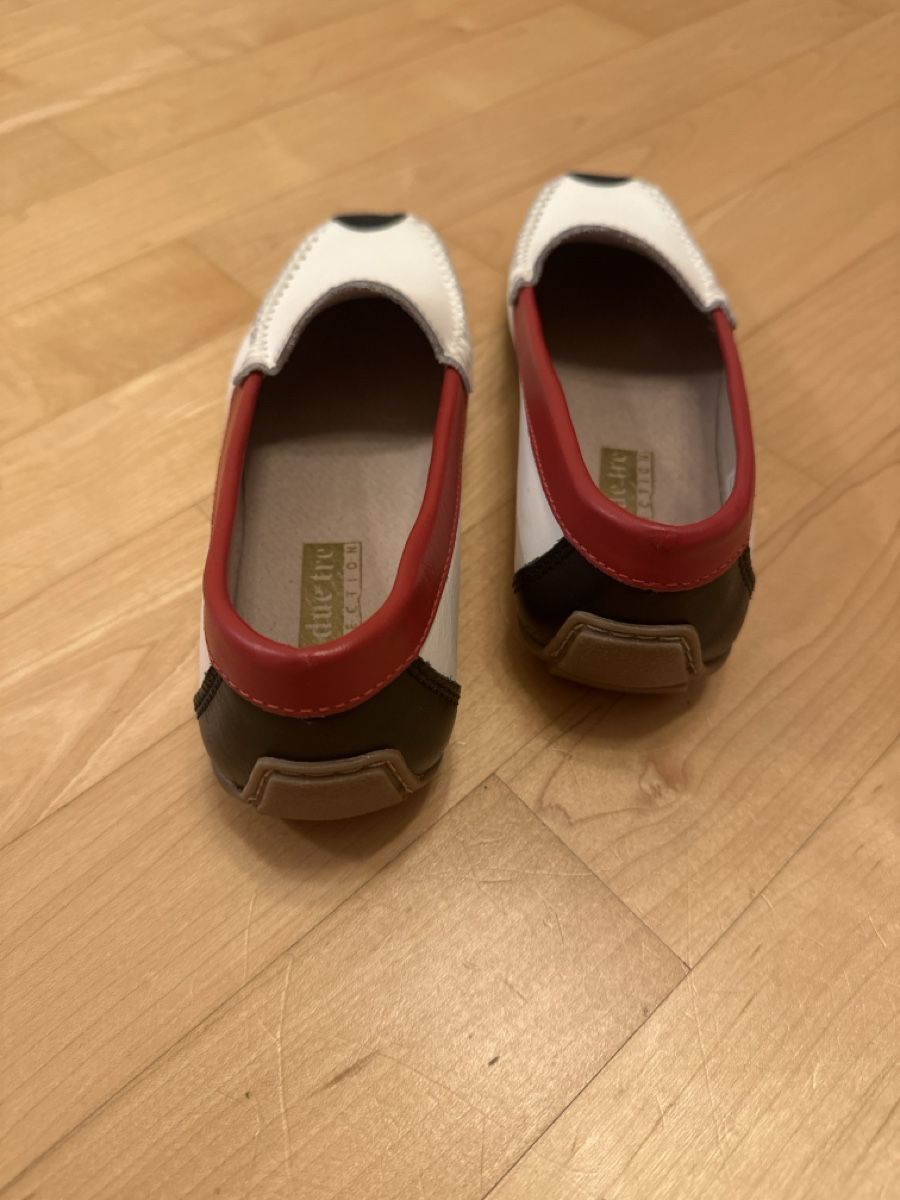 Damenschuhe: Halbschuh Grösse 37 – Gebraucht aus Zürich von Misus.Flohmi 1