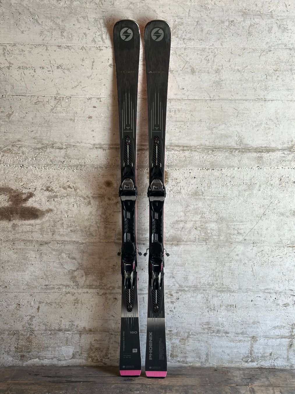 Blizzard Skis: Blizzard Pheonix Pro 160cm Ski – D'occasion à Emmenbrücke par karkarkar