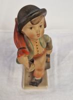 GOEBEL -HUMMEL FIGUR