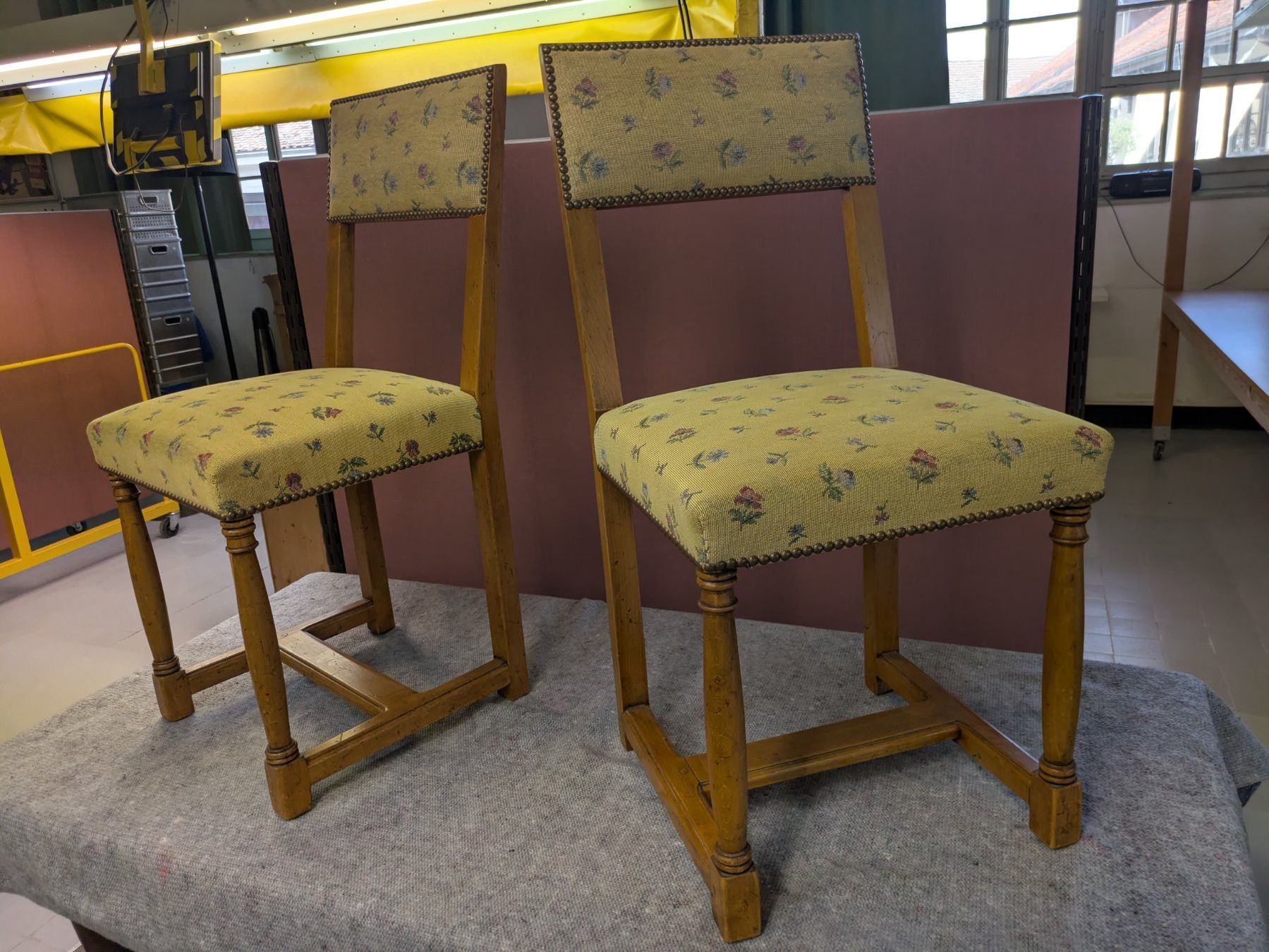 Chaises: 6 Chaises année 30 – D'occasion à Fribourg par Lundi32