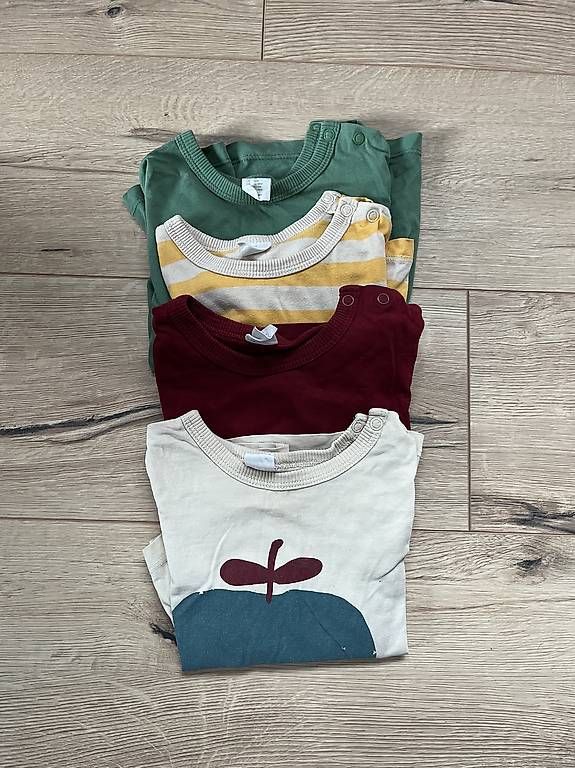H&M Lotti di vestiti: Langarmshirts Gr. 86 – Usato da Summaprada venduto da lar_ttd2