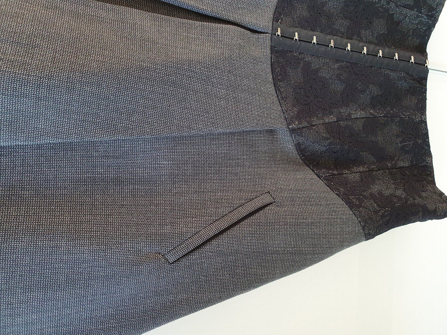 Dolce & Gabbana Röcke: Jupe mi-longue D&G, 38 IT – Neu (gemäss Beschreibung) aus Grand-Lancy von kri_qk5y 7