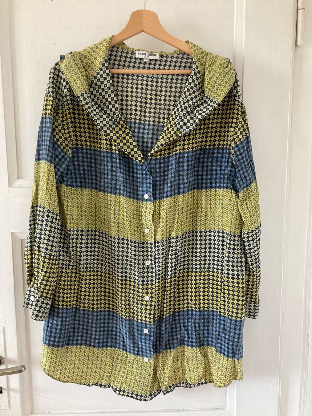 Tuniques: Lange Bluse 100% Seide, mit grosser Kapuze – D'occasion à Basel par lilavintage 2