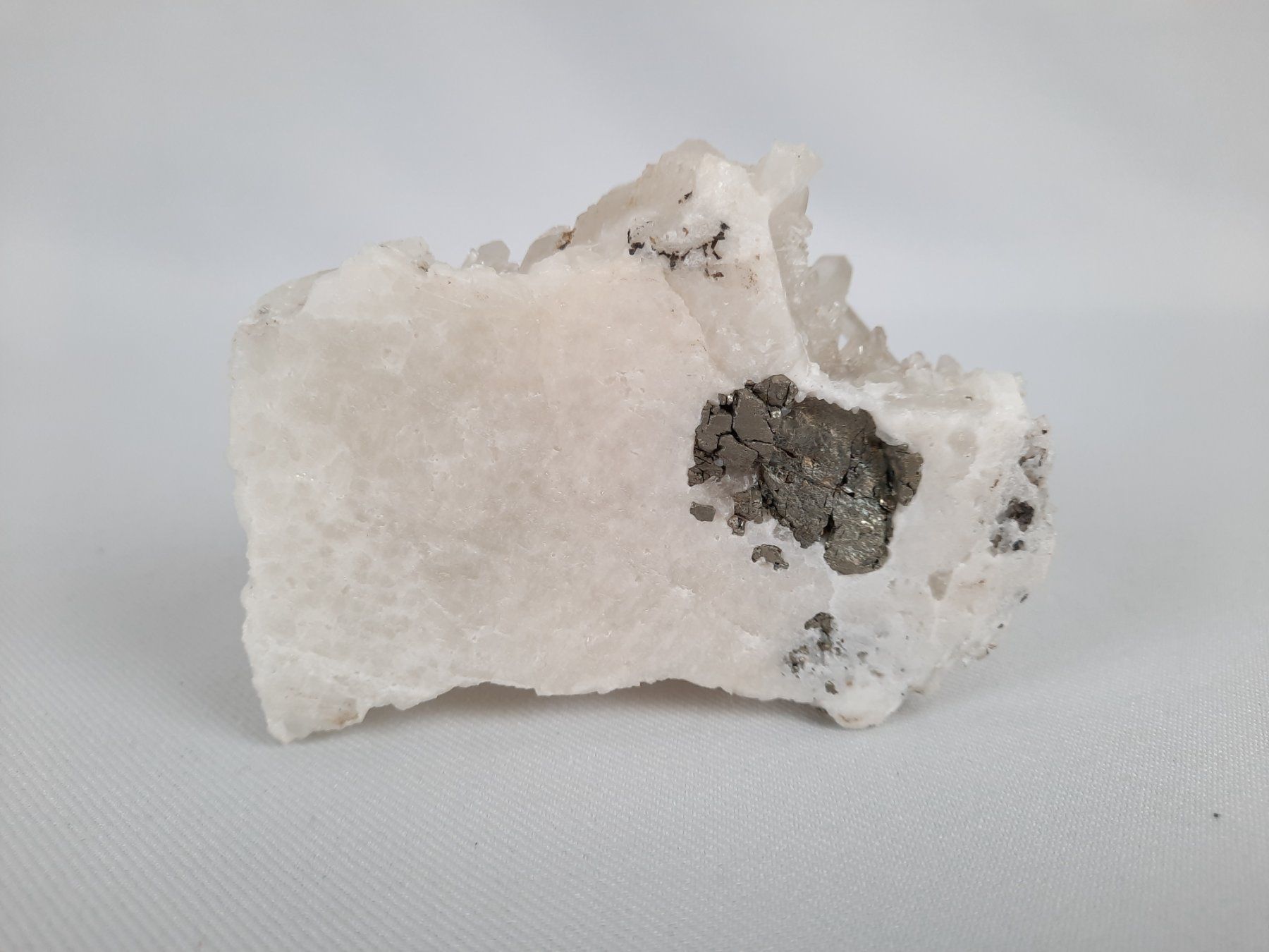 Minerali & Pietre curative: Blume auf Bergkristall – Usato da Beinwil am See venduto da Restwert_Beinwil 8
