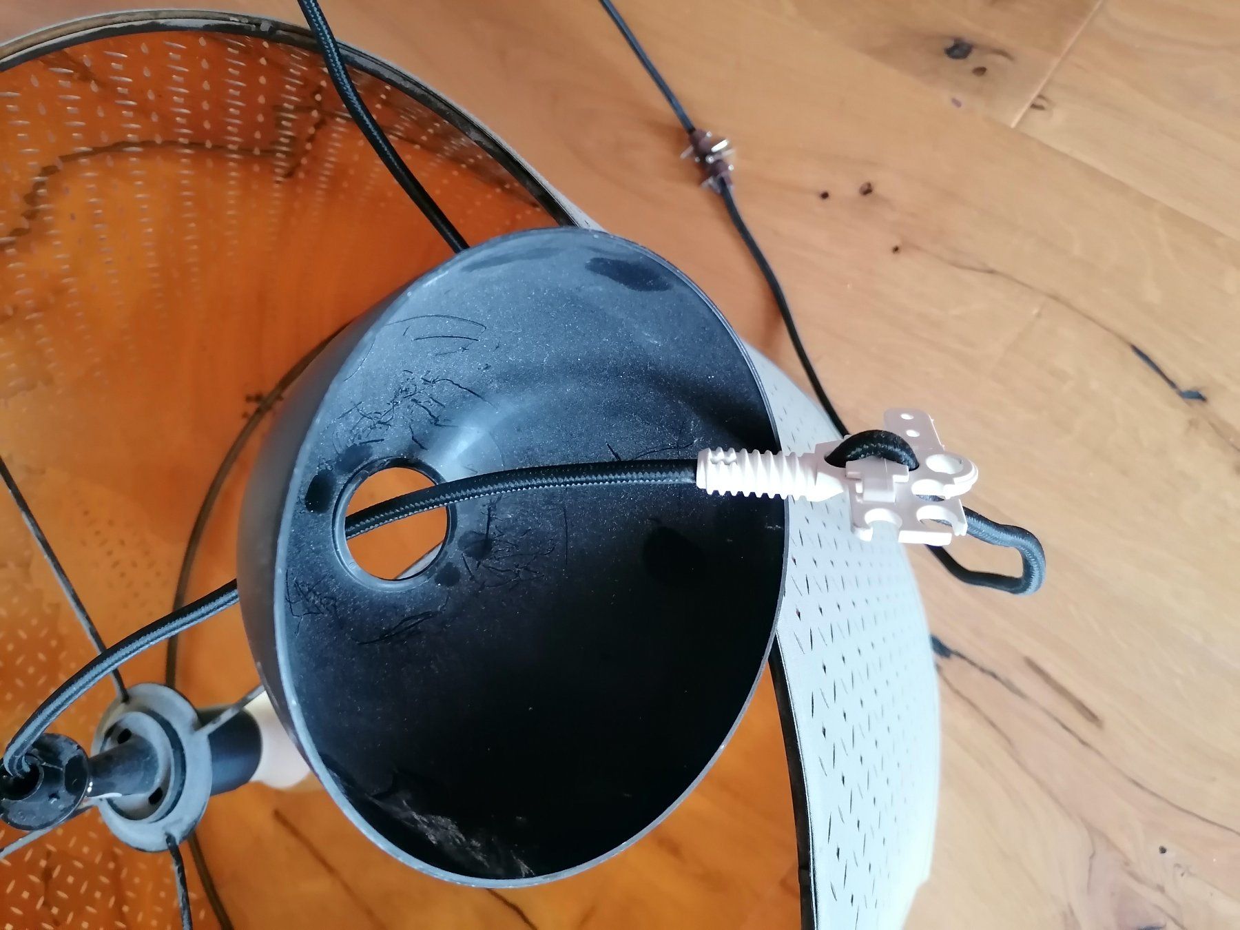Ikea Lampade: Lampe grau -gold – Usato da Bronschhofen venduto da Hanne2 2