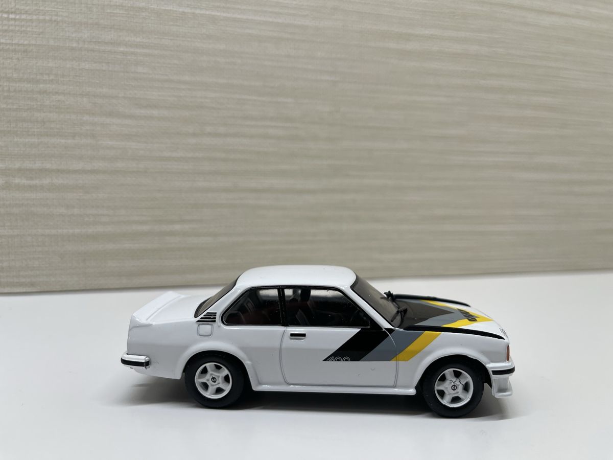 Opel Modellini d'auto: Modellauto 1:43 Opel Ascona 400 Weiss – Usato da Siebnen venduto da speedy63 3